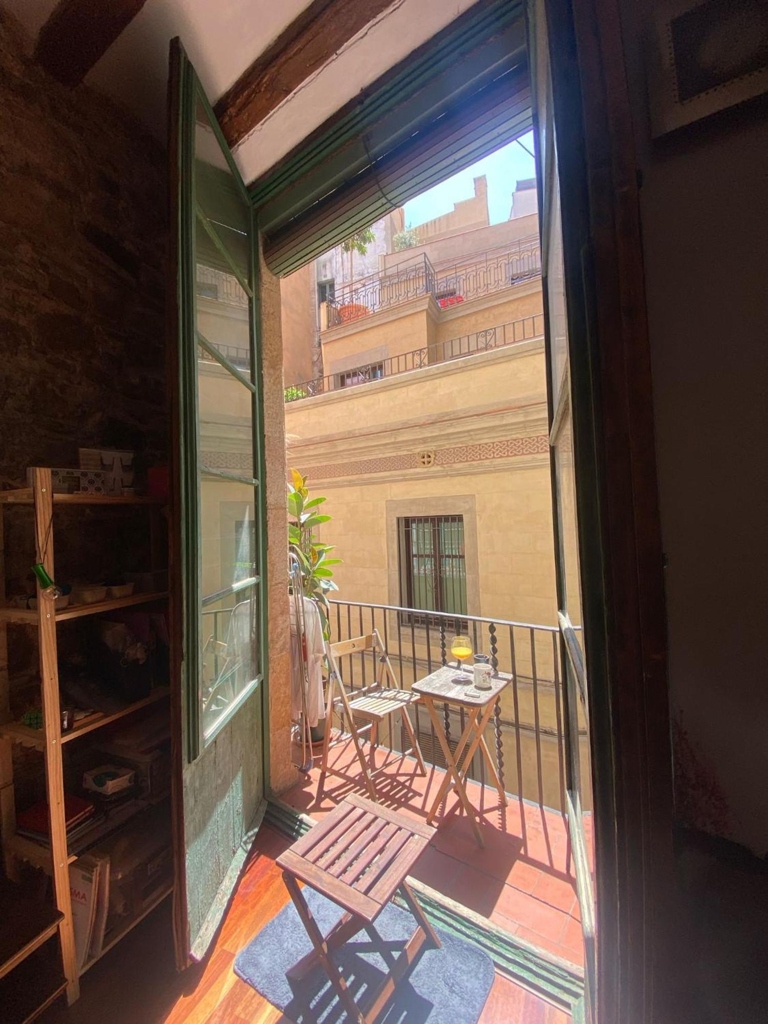 Well Located Center Appartement